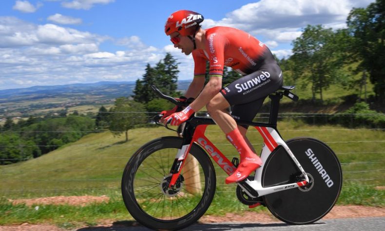 Ciclista Tom Dumoulin se somete a una operación de cara al Tour de Francia