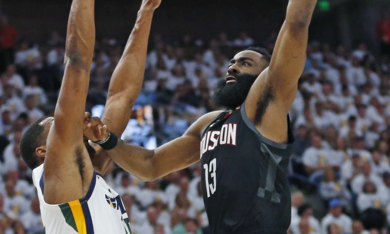 Utah Jazz evitan la eliminación con victoria sobre Houston Rockets