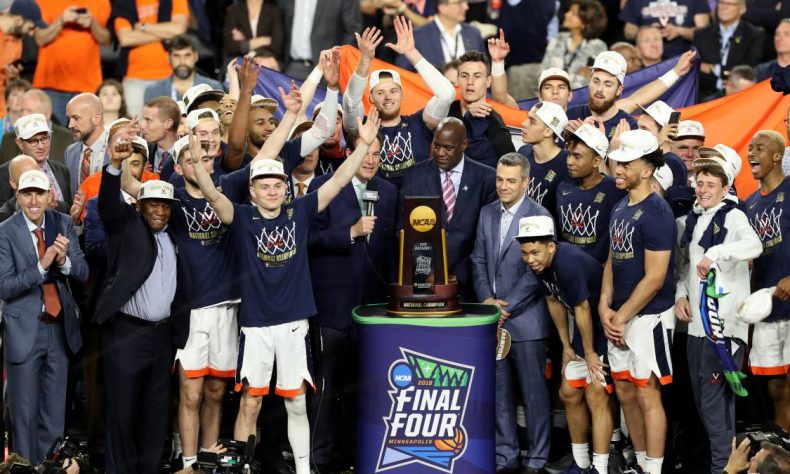 Universidad de Virginia gana su primer campeonato de baloncesto universitario de Estados Unidos
