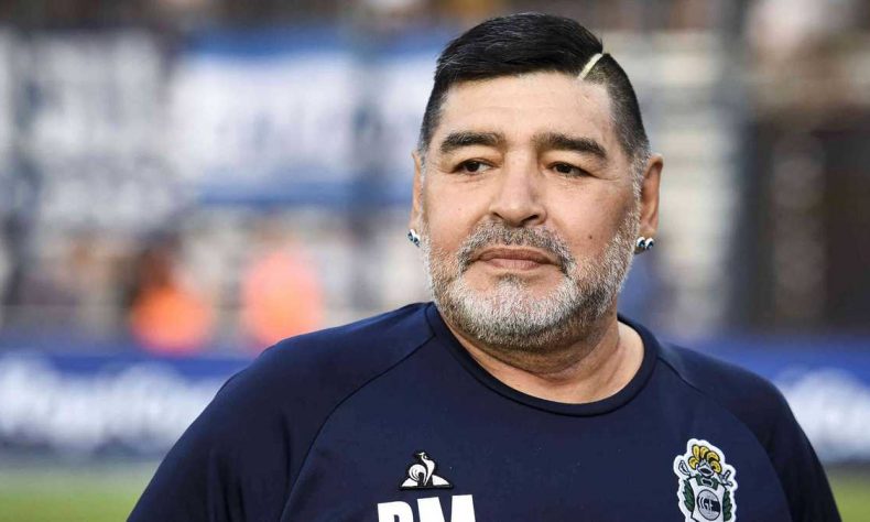 Imputados por muerte de Maradona se presentan ante la Justicia