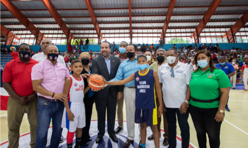 ABADINA inicia fiesta de niños y niñas del baloncesto distrital