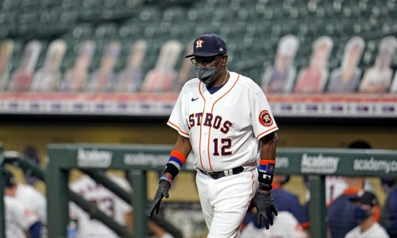 Dusty Baker seguirá al mando de los Astros