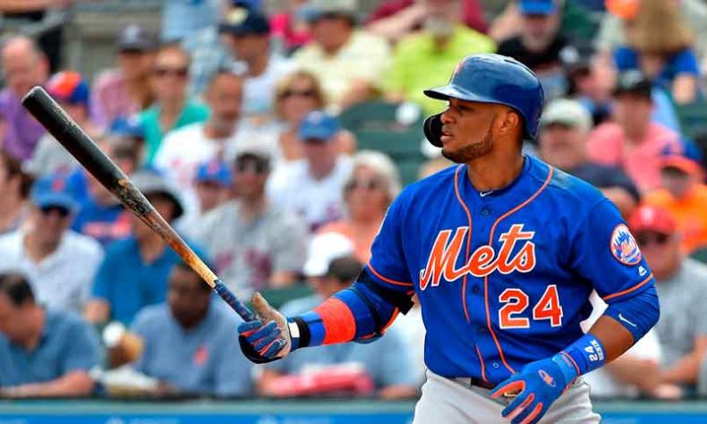 Robinson Canó abandona el juego por problemas de rigidez tras ser reactivado