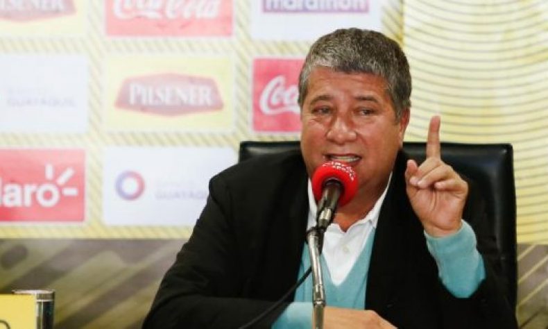 Ecuador irá con catorce extranjeros a la Copa América de Brasil