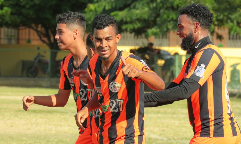 Pueblo Arriba arranca en grande dominando al José Horacio Fútbol de AFE
