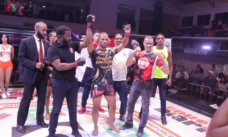 Dominicano De los Santos peleará contra estadounidense Kalista en MMA