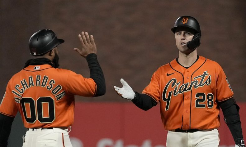 S.F. deja tendido a L.A. tras error en la 11ma