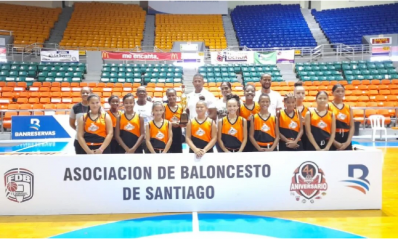 La Liga Independiente se proclama campeón del torneo Minibasket Femenino de Santiago y se lleva la gran Copa Banreservas