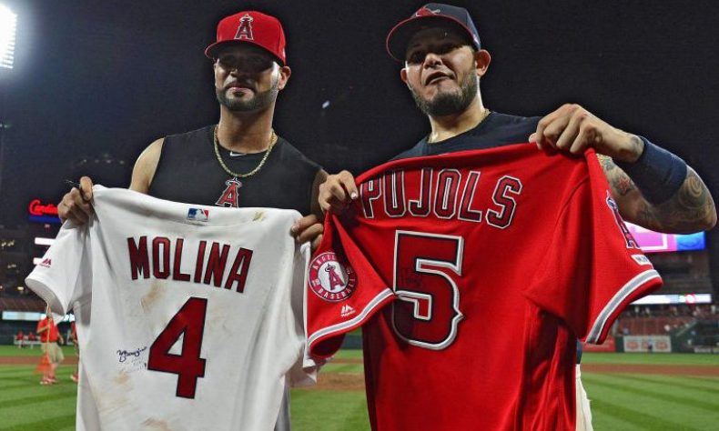 Los Cardenales de San Luis y Yadier Molina ya se están preparando para la temporada 2022, la cual será la última de la legendaria carrera del Cátcher puertorriqueño, luego de que ambas partes acordaran una extensión de contrato para la siguiente temporada de la MLB.