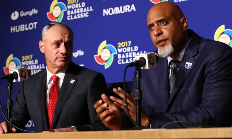 MLB y asociación de jugadores reanudan negociables con poco éxito