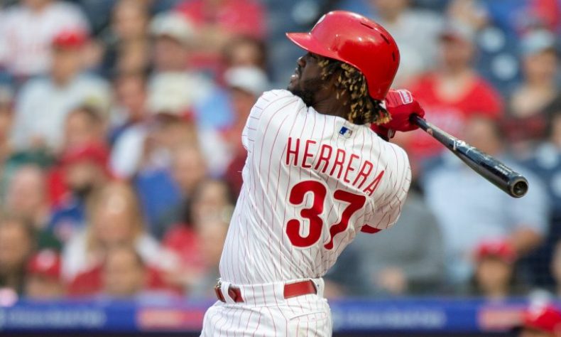 Venezolano Odúbel Herrera seguirá de baja administrativa por decisión de Grandes Ligas