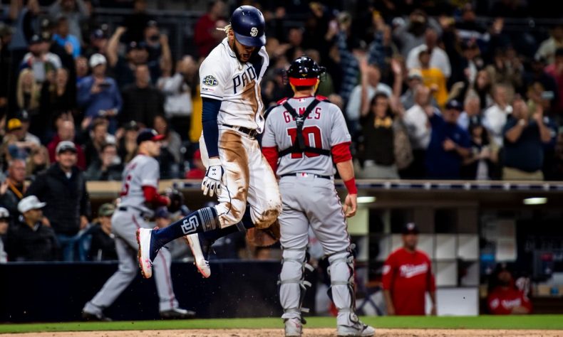 Dominicano Fernando Tatis Jr. luce en su regreso y Padres frenan a Nacionales