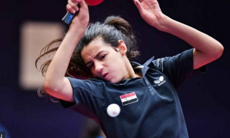 Es la campeona de tenis de mesa de Siria en todas las categorías de edad y tiene apenas 12 años.
