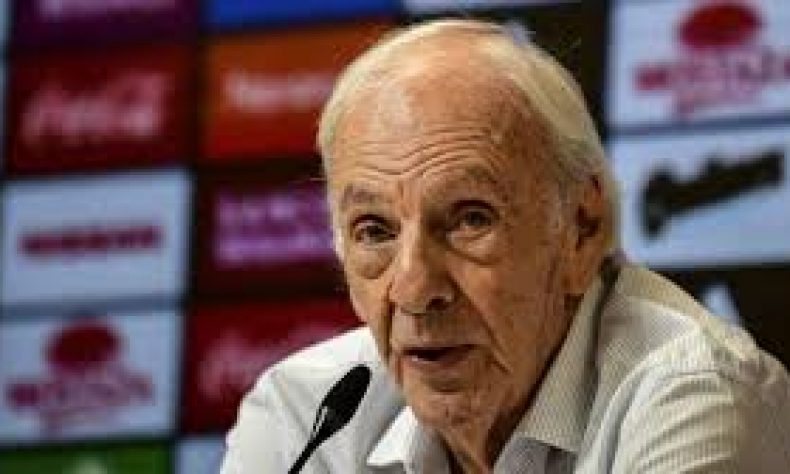Luis Menotti: “Comparar a Lionel Messi y a Cristiano Ronaldo no es bueno para el fútbol”