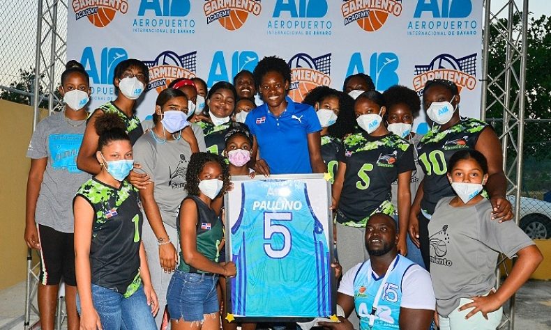 AIB organiza encuentro deportivo; invitada especial Marileidy Paulino