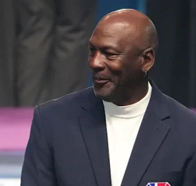 Michael Jordan ganará más que los jugadores de NBA como comentarista
