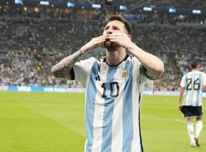 Messi golea y Argentina obtiene primera victoria en el Mundial