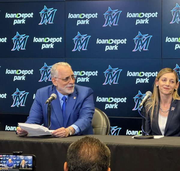 Miami Marlins y Lidom firman acuerdo de alianza estratégica
