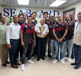 Los Pioneros, campeón del Torneo de Segunda División de Abadina