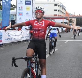 Flor Espiritusanto es la campeona nacional de ciclismo femenino