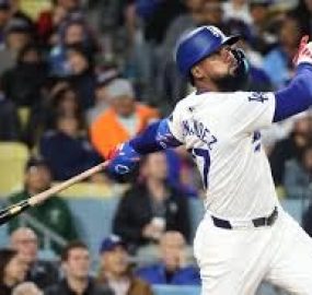 Teoscar Hernández nuevamente se fue para la calle en el  en Spring Training